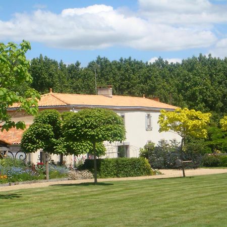 Chambres D'Hotes Au Gite De La Pommeraie Landeronde Buitenkant foto