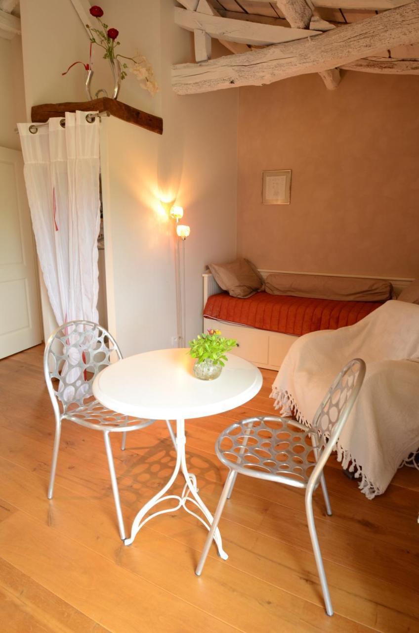 Chambres D'Hotes Au Gite De La Pommeraie Landeronde Buitenkant foto